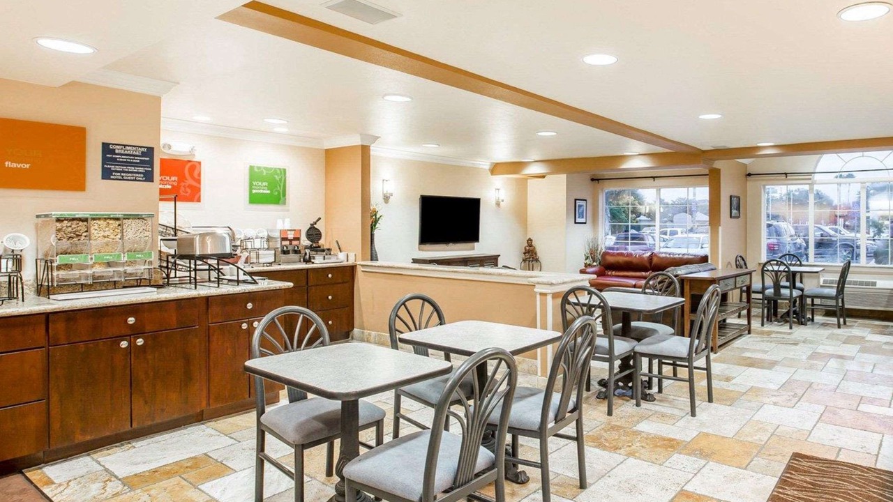 Photo of Livingroom in Salinas