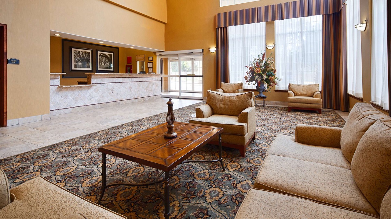 Photo of Livingroom in New Caney