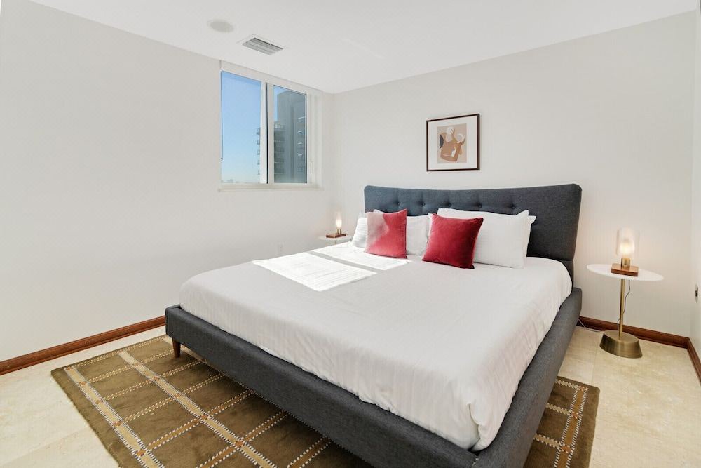 Photo of Bedroom in North Bay Village