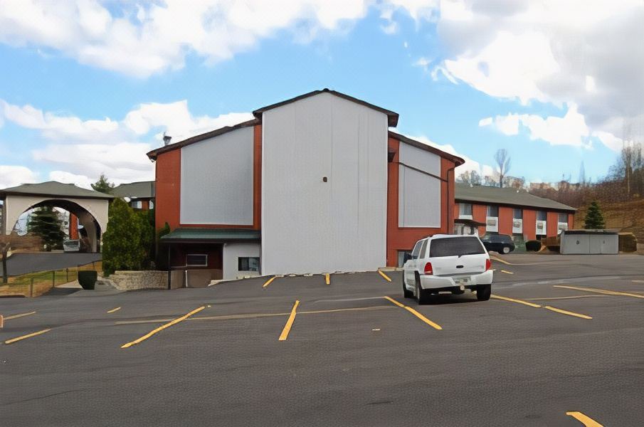 Photo of Buildings in Monticello