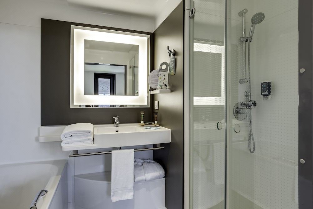 Photo of Bathroom in Velizy-Villacoublay
