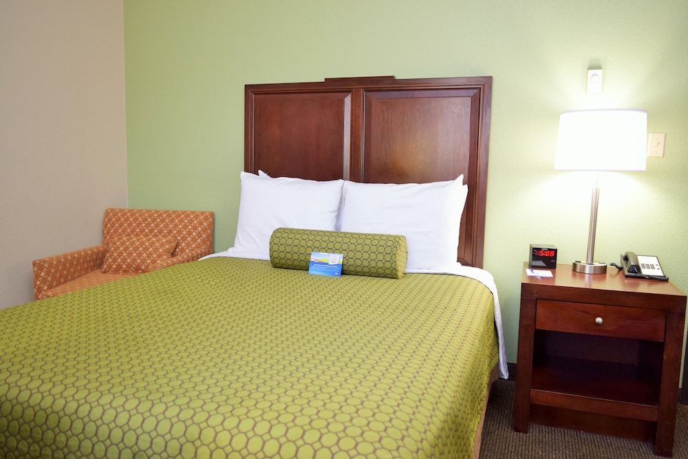 Photo of Bedroom in Pierre
