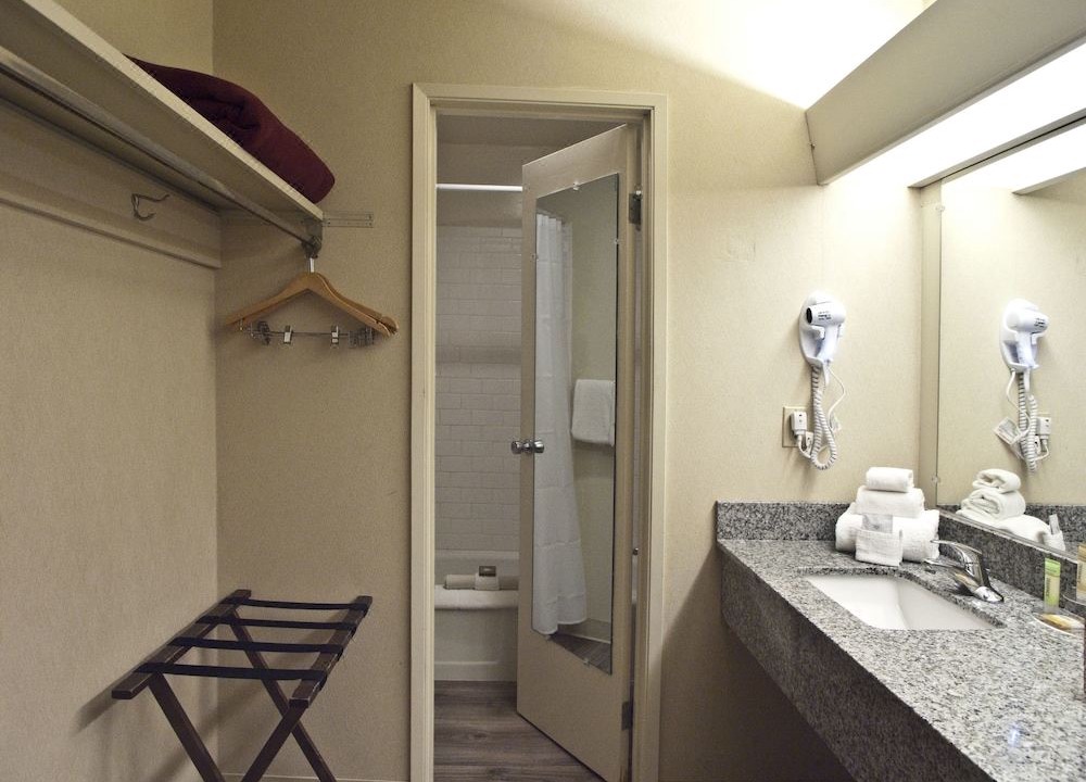 Photo of Others in Lloyd District