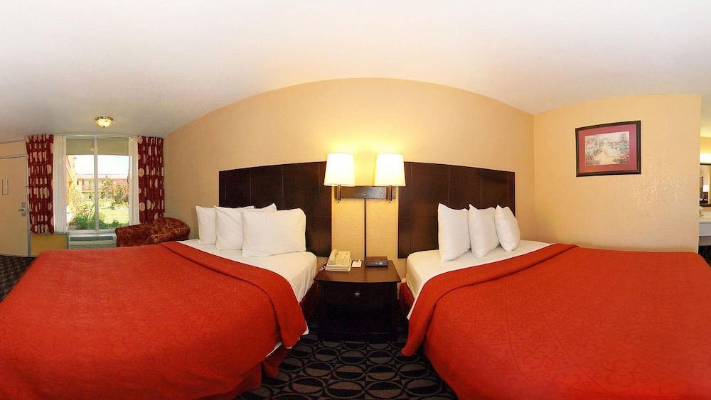 Photo of Bedroom in Ada
