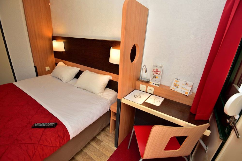 Photo of Bedroom in Saint-Etienne-du-Rouvray