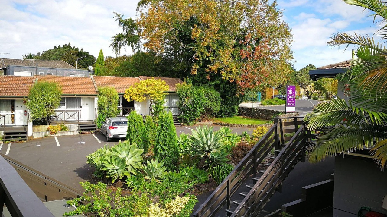Photo of Buildings in Epsom