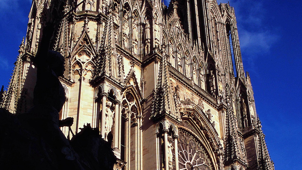 Photo of Buildings in Hincmar