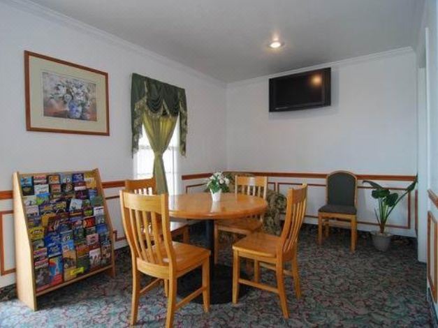 Photo of Livingroom in Bartlesville