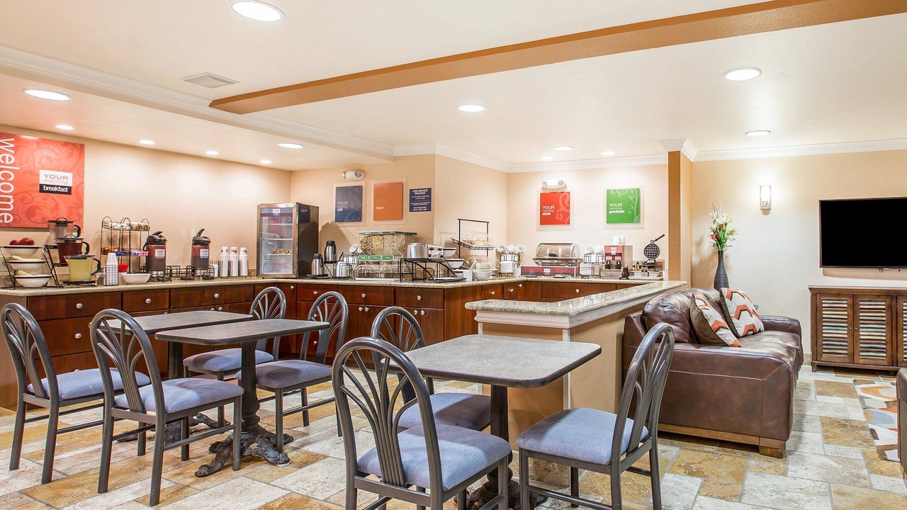 Photo of Livingroom in Salinas