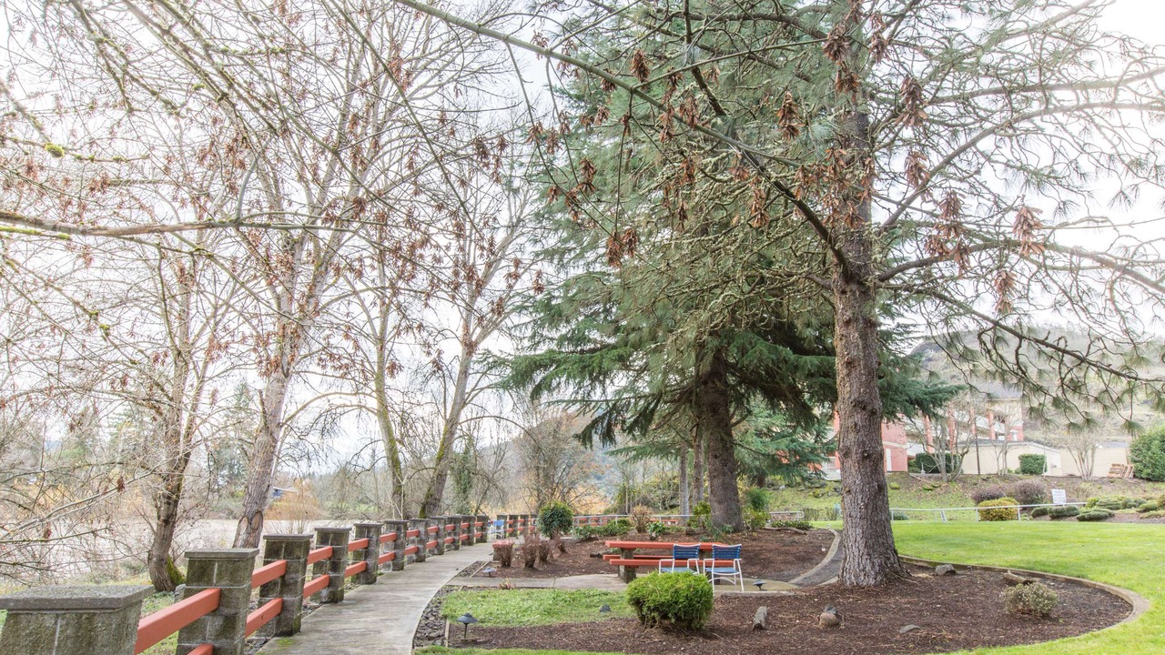 Photo of Others in Roseburg