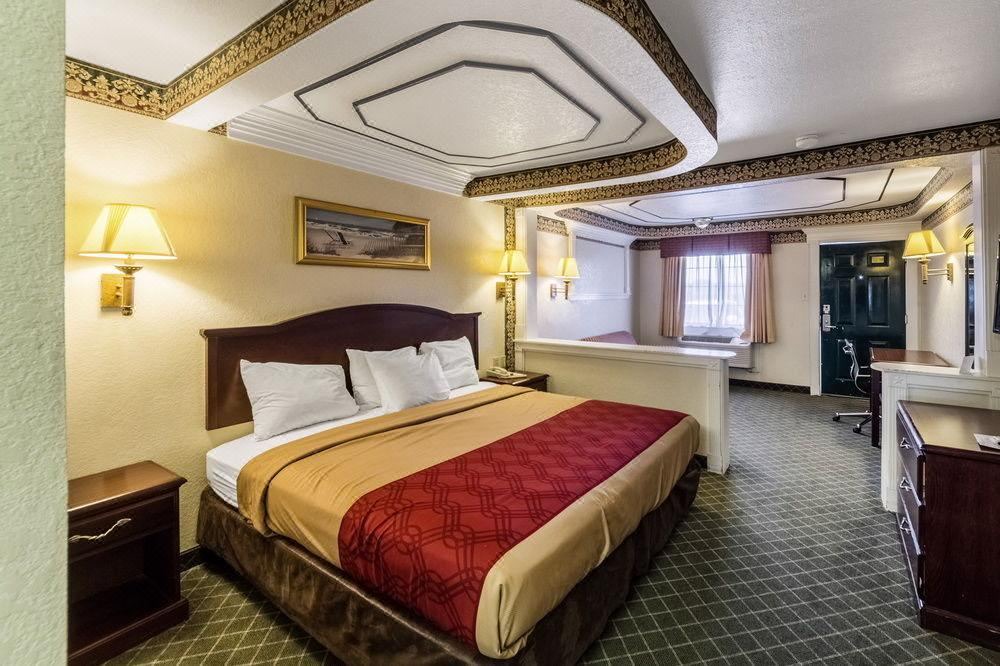 Photo of Bedroom in Three Rivers