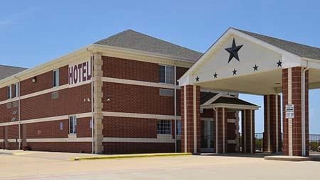 Photo of Buildings in McGregor