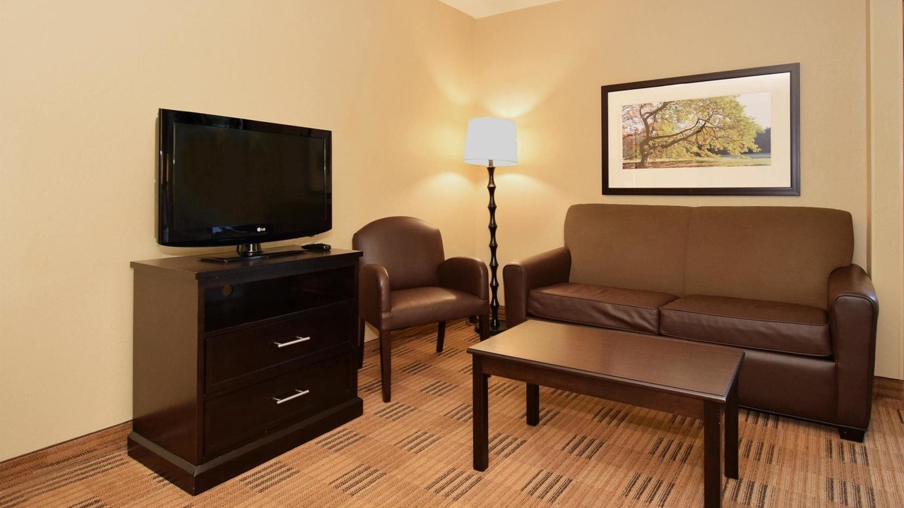 Photo of Livingroom in US 290