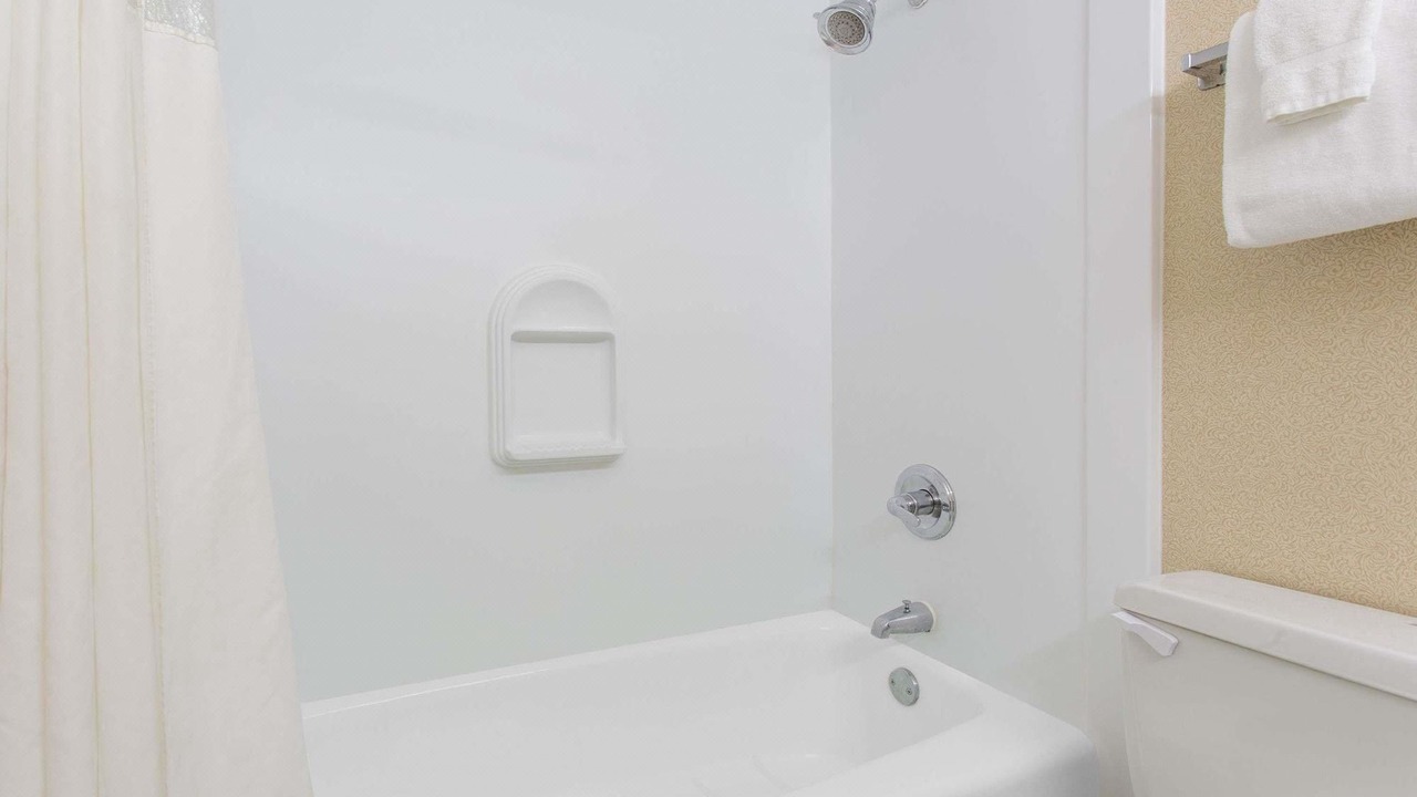 Photo of Bathroom in Painted Post