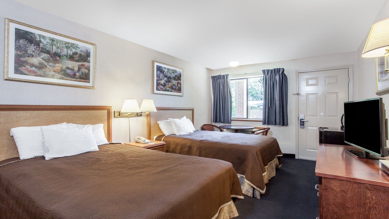 Photo of Bedroom in Edmonds