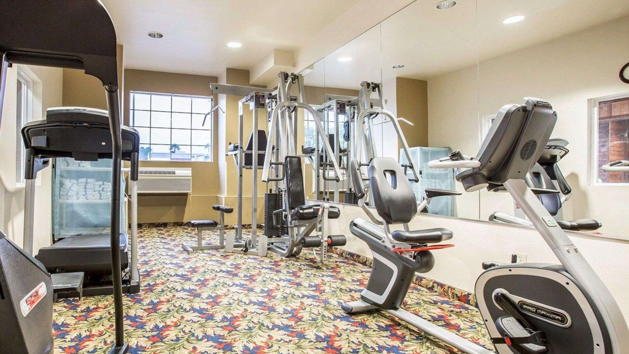 Photo of Livingroom in Salinas