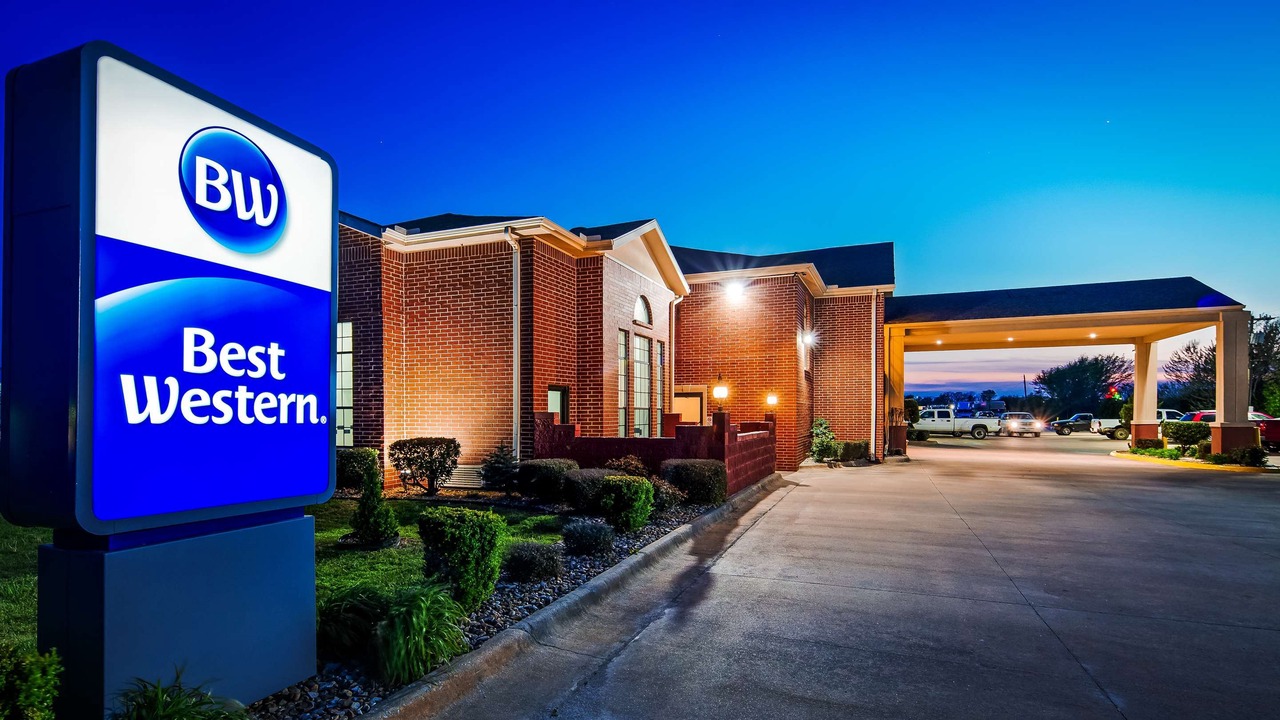 Photo of Buildings in West Siloam Springs