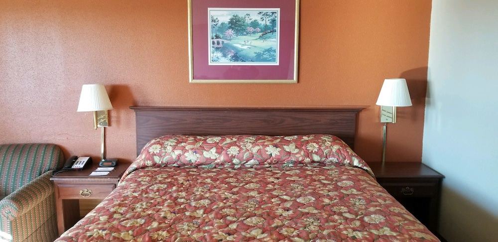 Photo of Bedroom in Sweetwater