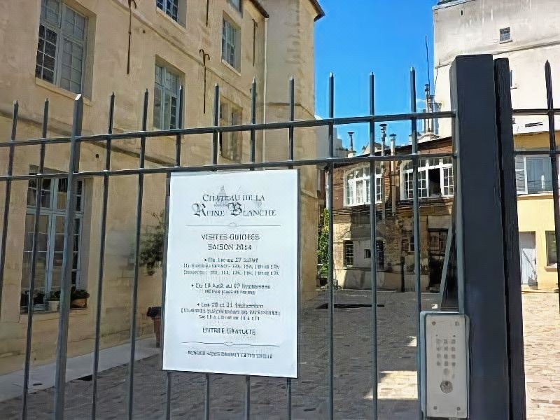 Photo of Buildings in Croulebarbe