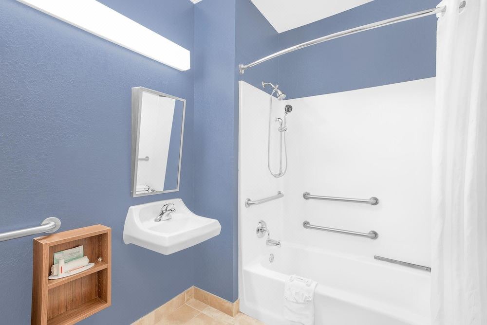 Photo of Bathroom in Chili Center
