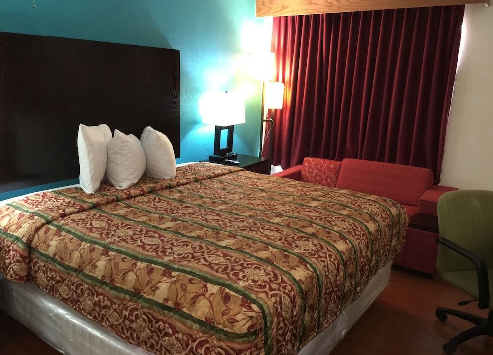 Photo of Bedroom in Thomson