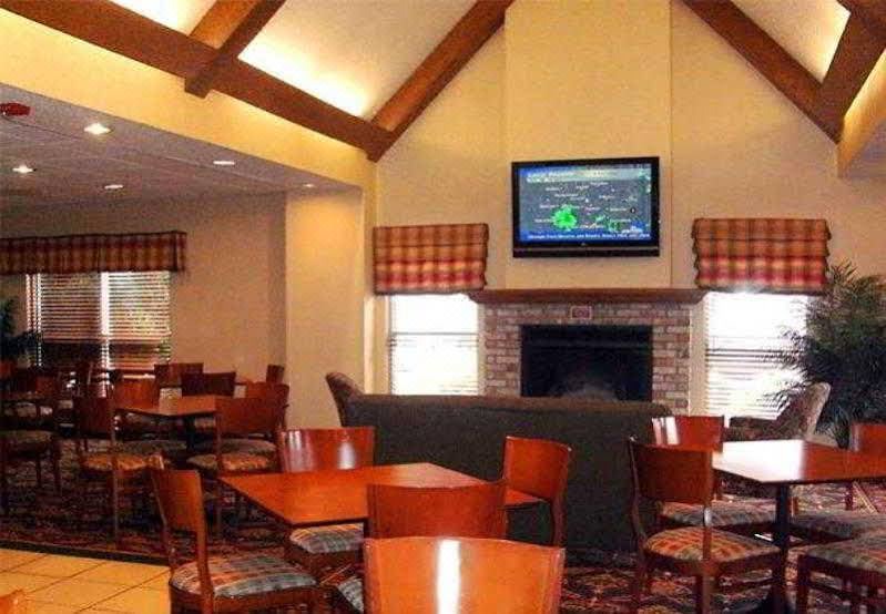 Photo of Livingroom in Canton