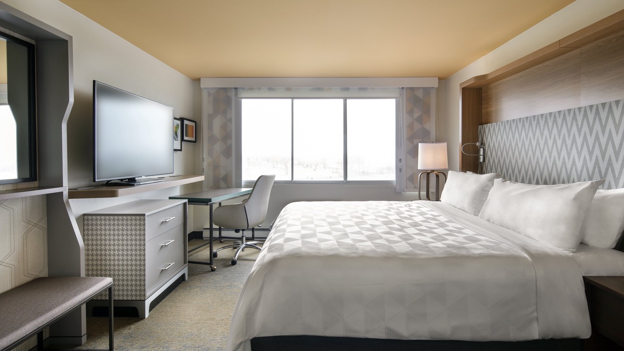 Photo of Bedroom in Longueuil