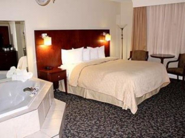 Photo of Bedroom in Mont-Laurier