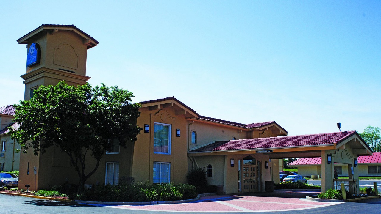 Photo of Buildings in Lenexa