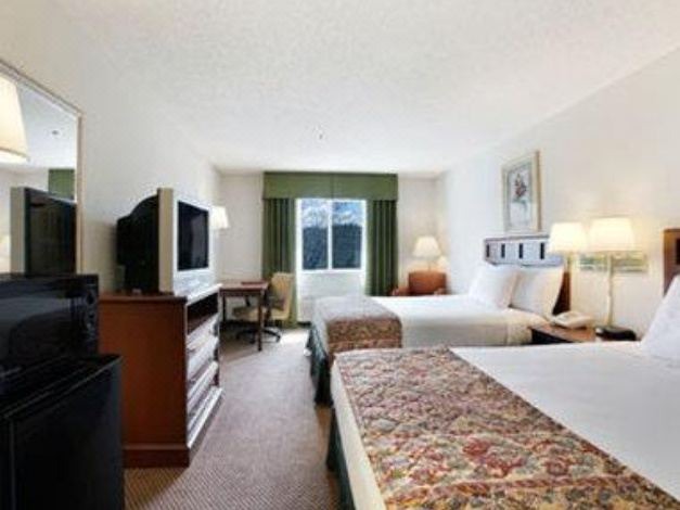 Photo of Livingroom in Yreka
