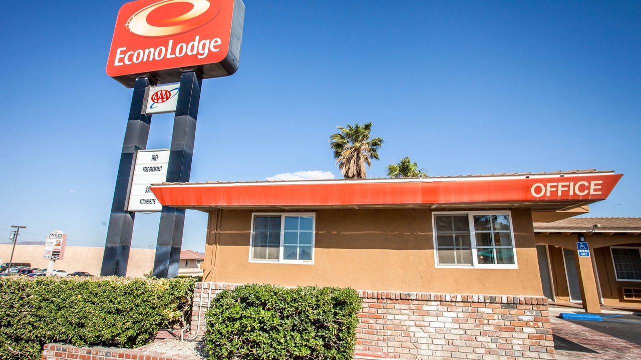 Photo of Buildings in Barstow