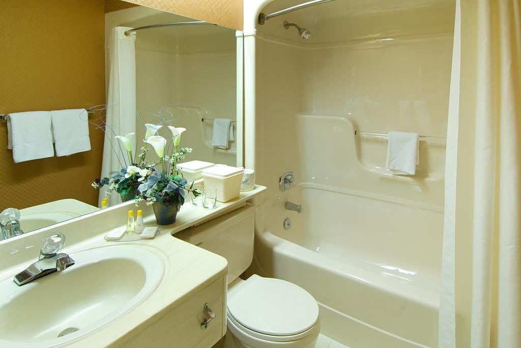 Photo of Bathroom in Simcoe