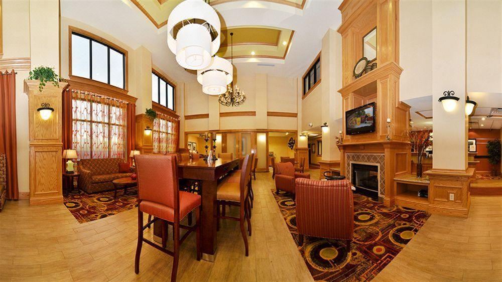 Photo of Livingroom in Nacogdoches