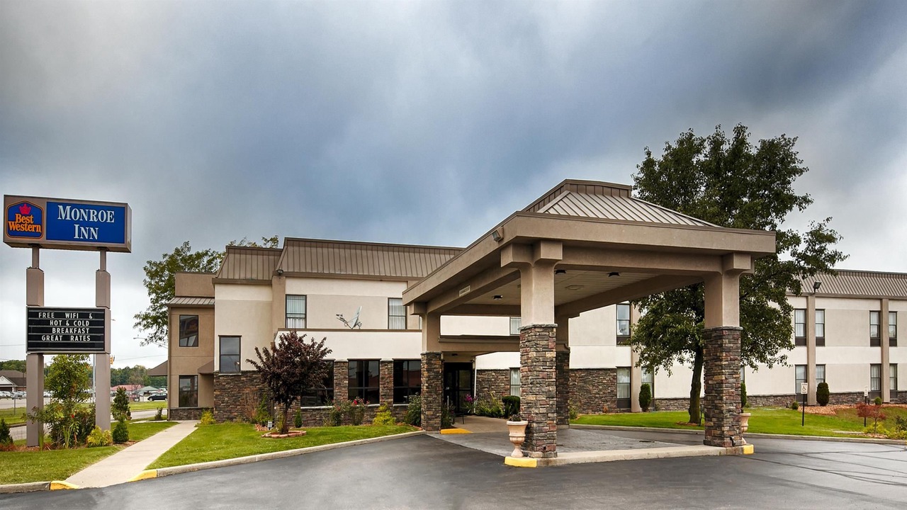 Photo of Buildings in Monroe