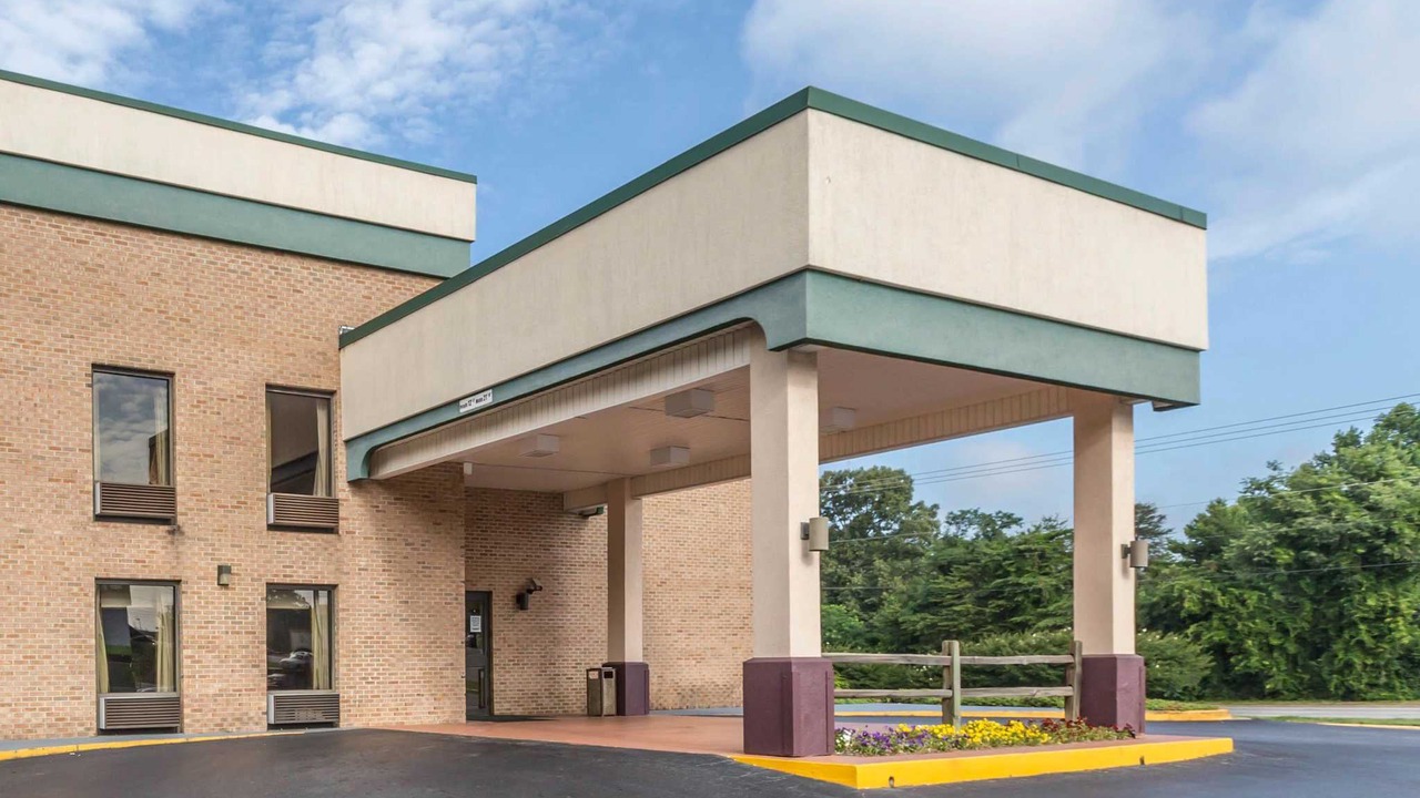 Photo of Buildings in Greer