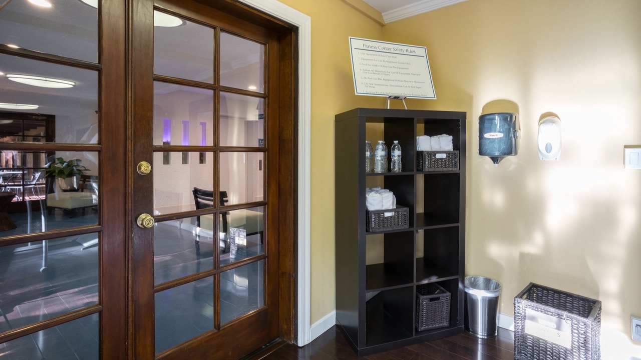 Photo of Livingroom in Mountain View