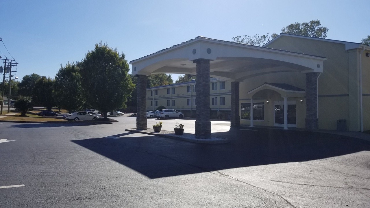 Photo of Buildings in Danbury