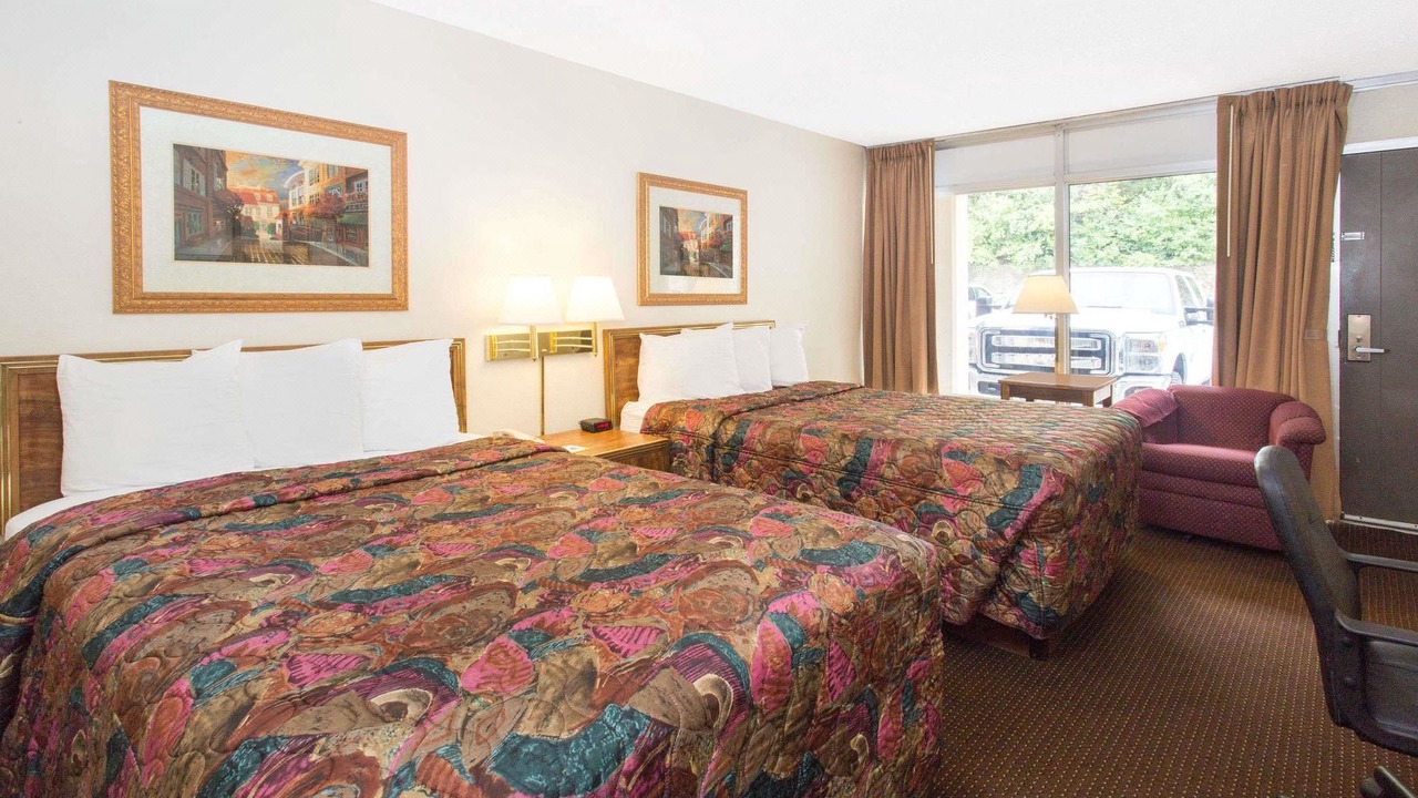 Photo of Bedroom in Dubuque
