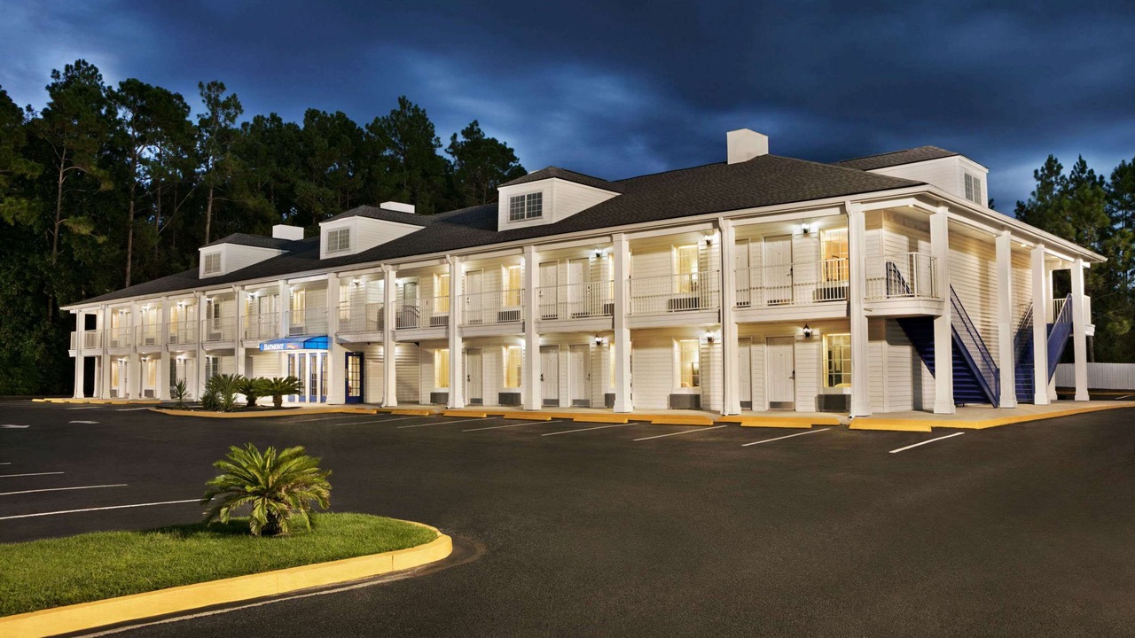 Photo of Buildings in Kingsland