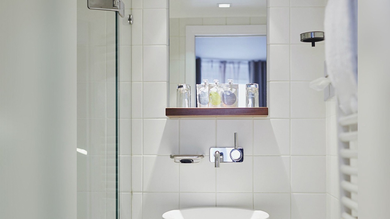 Photo of Bathroom in Quartier du Faubourg-Montmartre