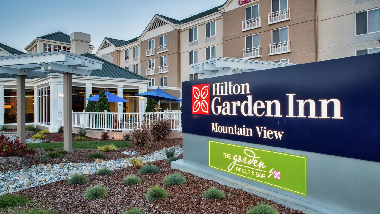 Photo of Buildings in Mountain View
