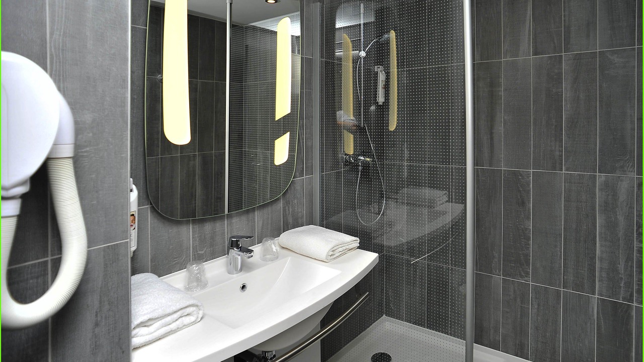 Photo of Bathroom in Saint Michel - Mairie