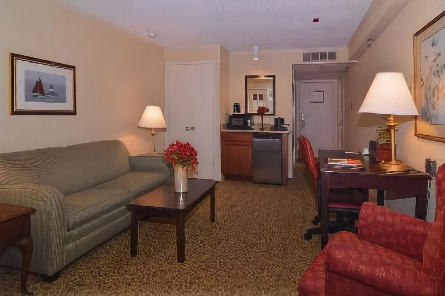 Photo of Livingroom in Seekonk