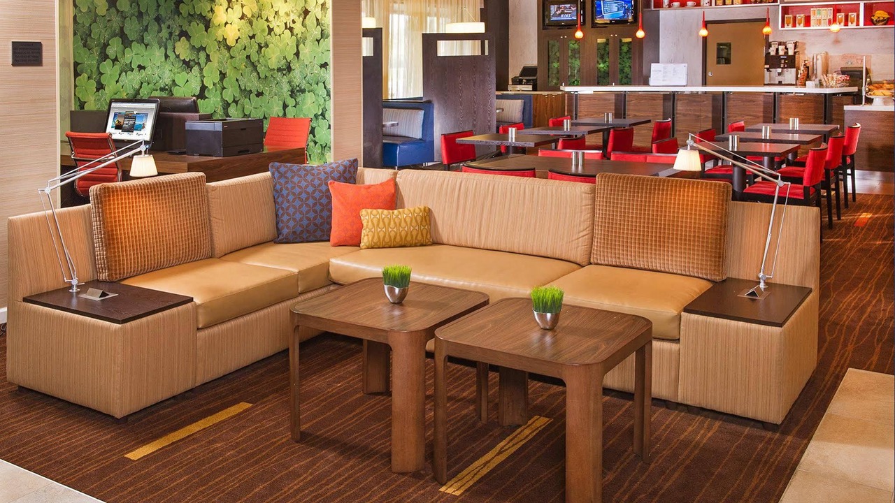 Photo of Livingroom in Secaucus