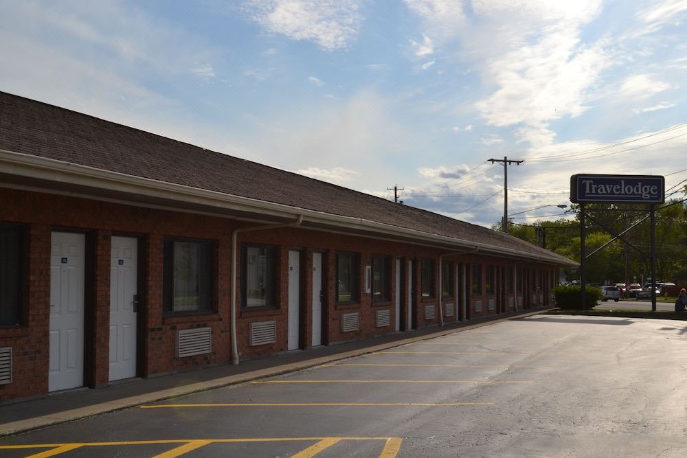 Photo of Buildings in Niagara Falls