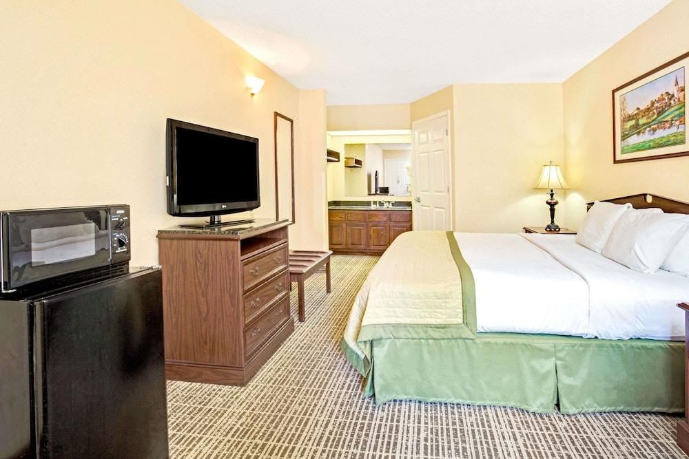 Photo of Others in Kingsland