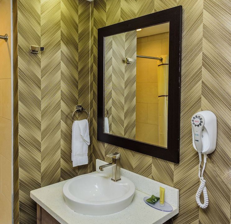 Photo of Bathroom in Niagara Falls