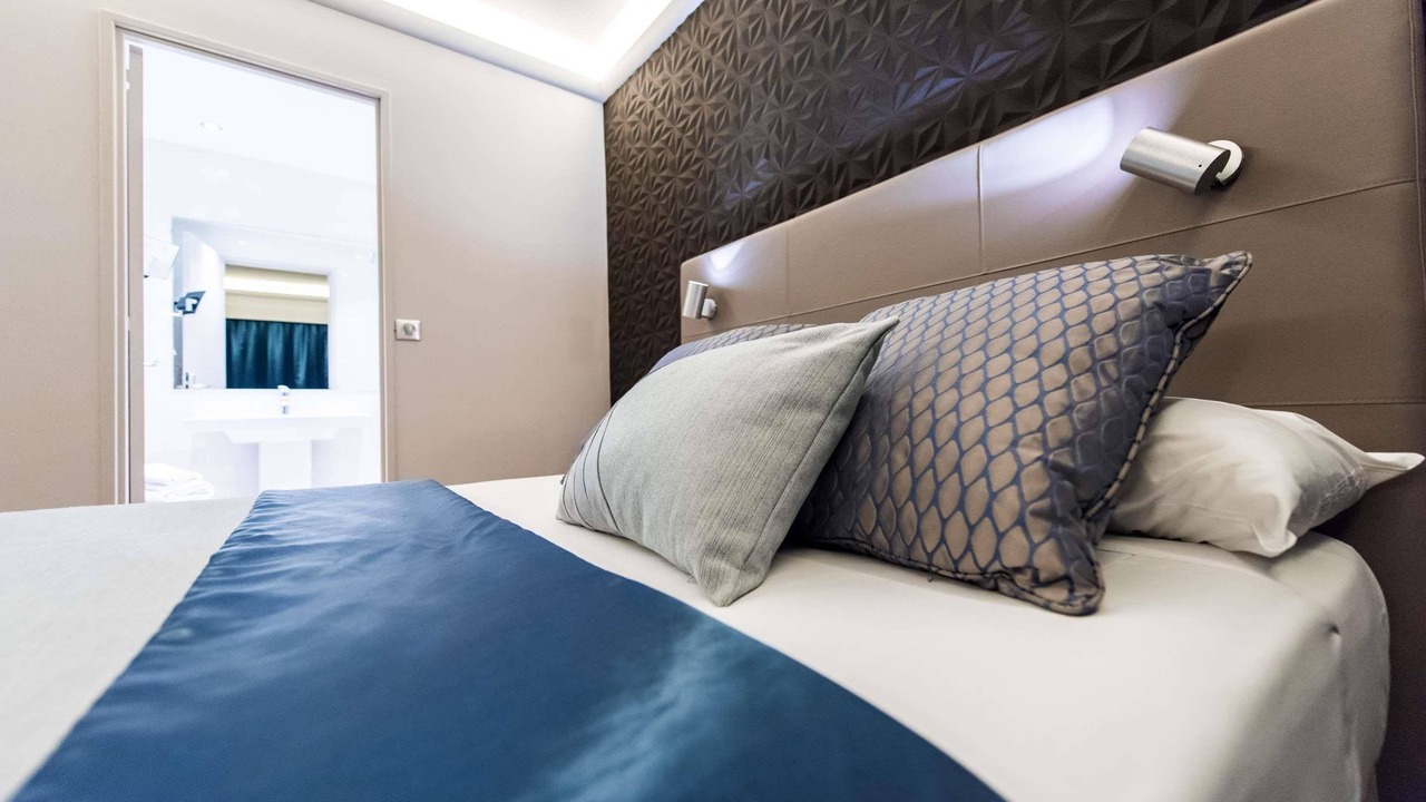Photo of Bedroom in 2nd Arrondissement