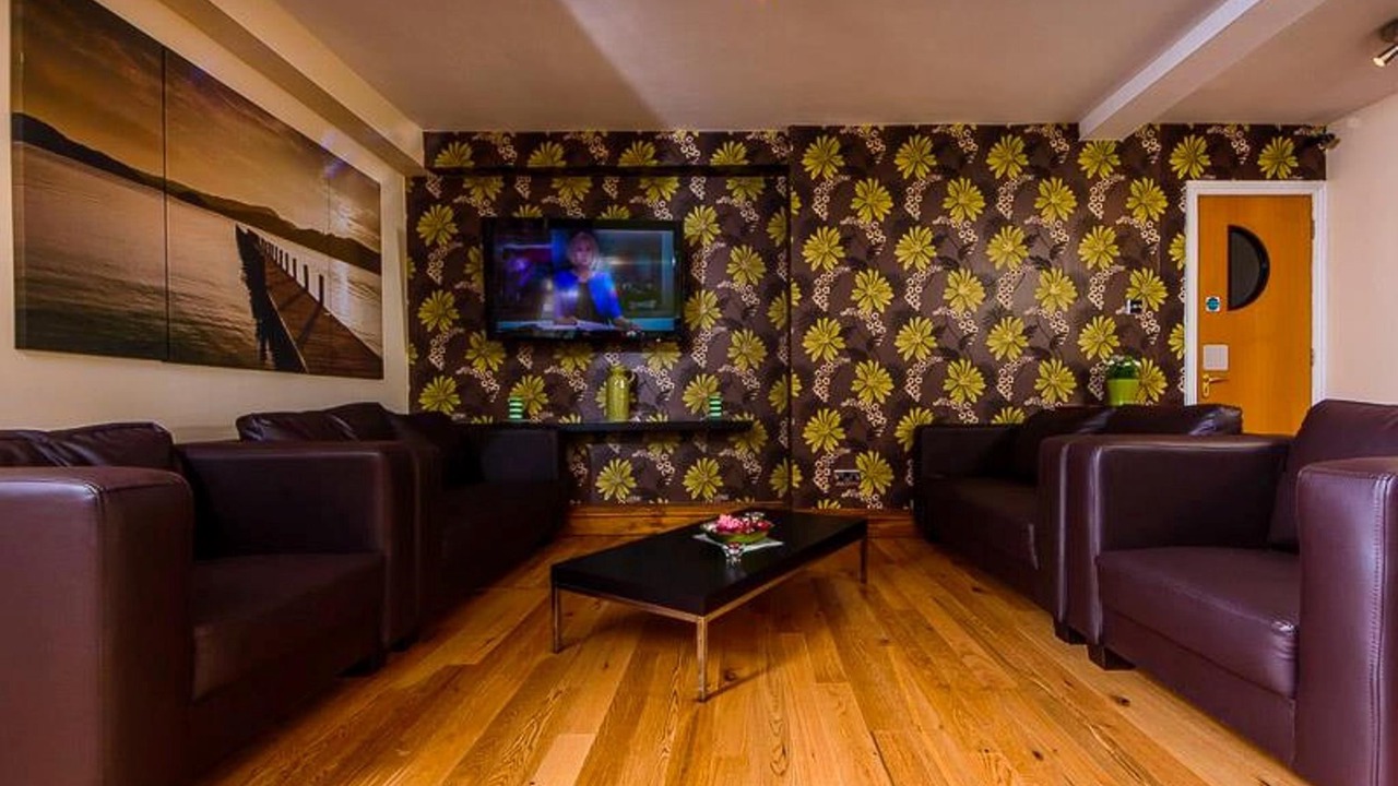 Photo of Livingroom in Shadwell