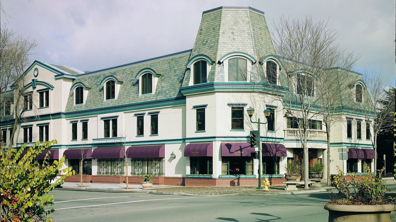 Photo of Buildings in Pleasanton